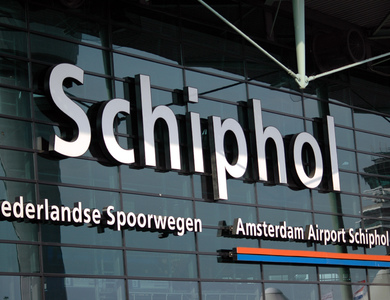 Аэропорт Схипхол в Амстердаме, Нидерланды - самый культурный