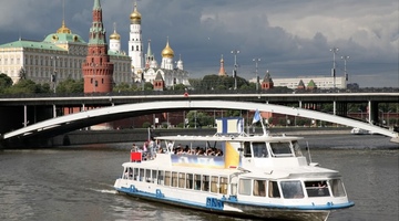 Экскурсии по Москве-реке – стольный град глазами путешественника